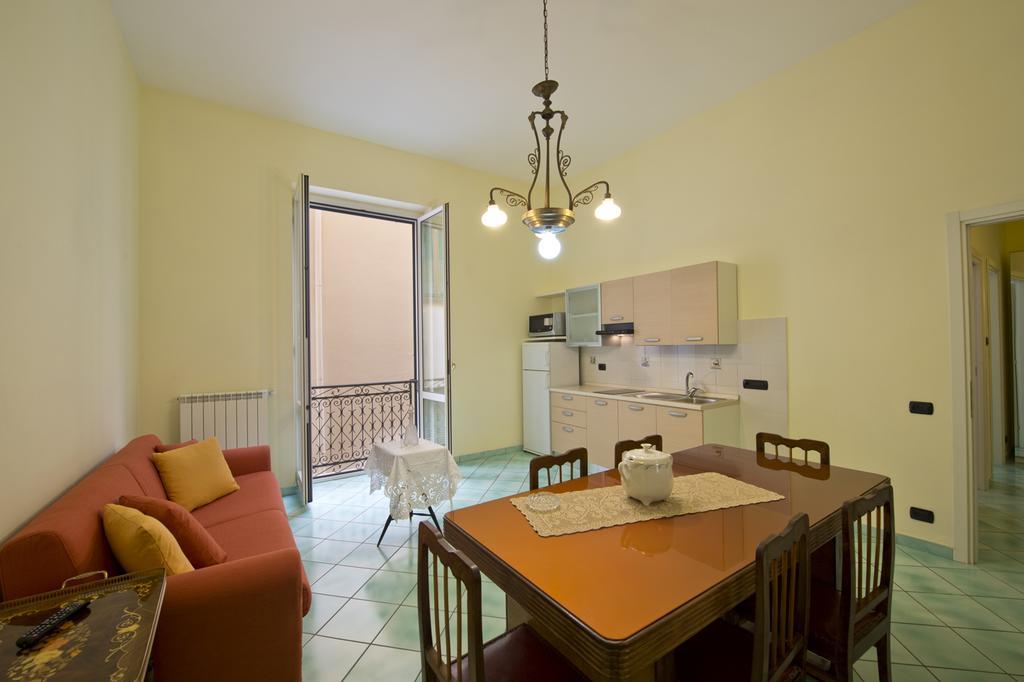 Apartamento Palazzo Della Monica Vietri Habitación foto