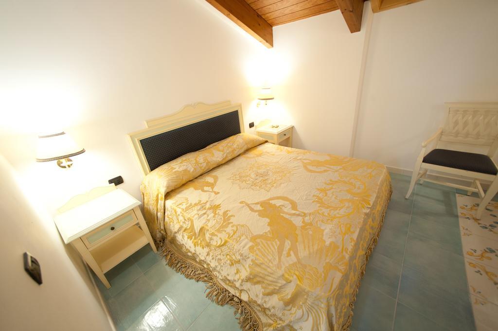 Apartamento Palazzo Della Monica Vietri Habitación foto